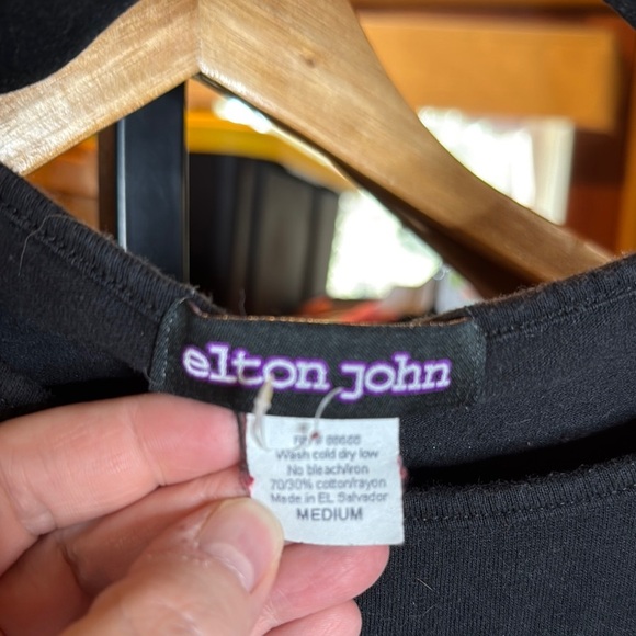 Elton John The Red Piano Tour at Caesars Palace Las Vegas Black Tee Size Medium - Picture 3 of 5